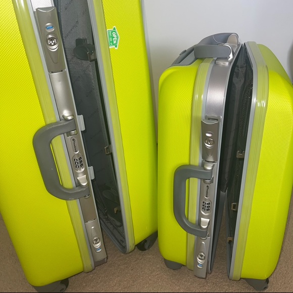 Neon yellow suitcases - Picture 3 of 14